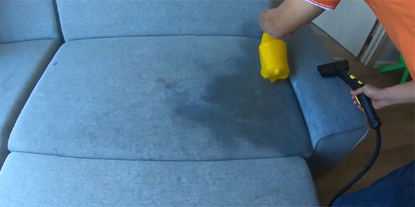 Giặt ghế sofa vải định kỳ giúp đem lại thẩm mỹ và duy trì tuổi thọ bền lâu