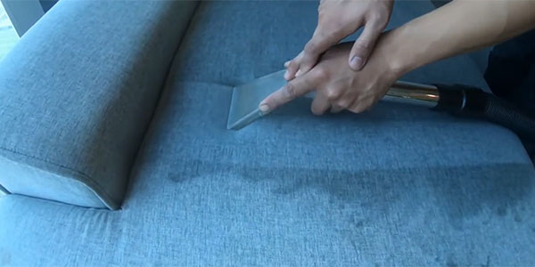 Giặt ghế sofa vải đúng quy trình sẽ tiết kiệm thời gian, chi phí đem lại hiệu quả