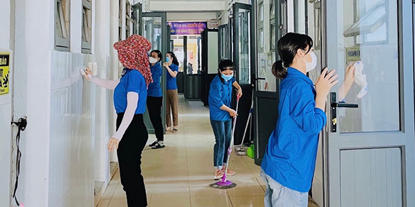 Dịch vụ vệ sinh công nghiệp bệnh viện sẽ giải quyết những khó khăn việc làm sạch bệnh viện mà quý bệnh viện đang gặp phải