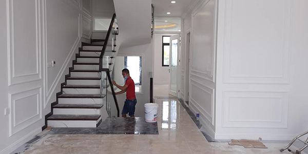 Làm sao để vệ sinh sau xây dựng giá rẻ, hiệu quả